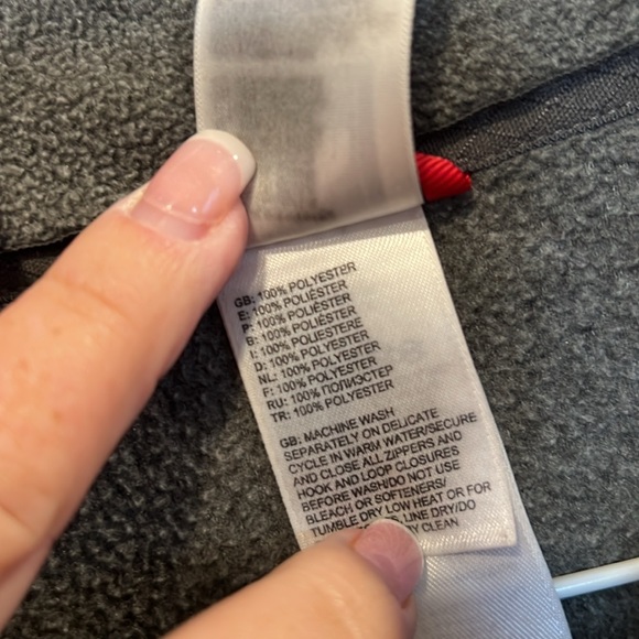 The North Face 1/4 zip fleece pullover - Picture 3 of 4